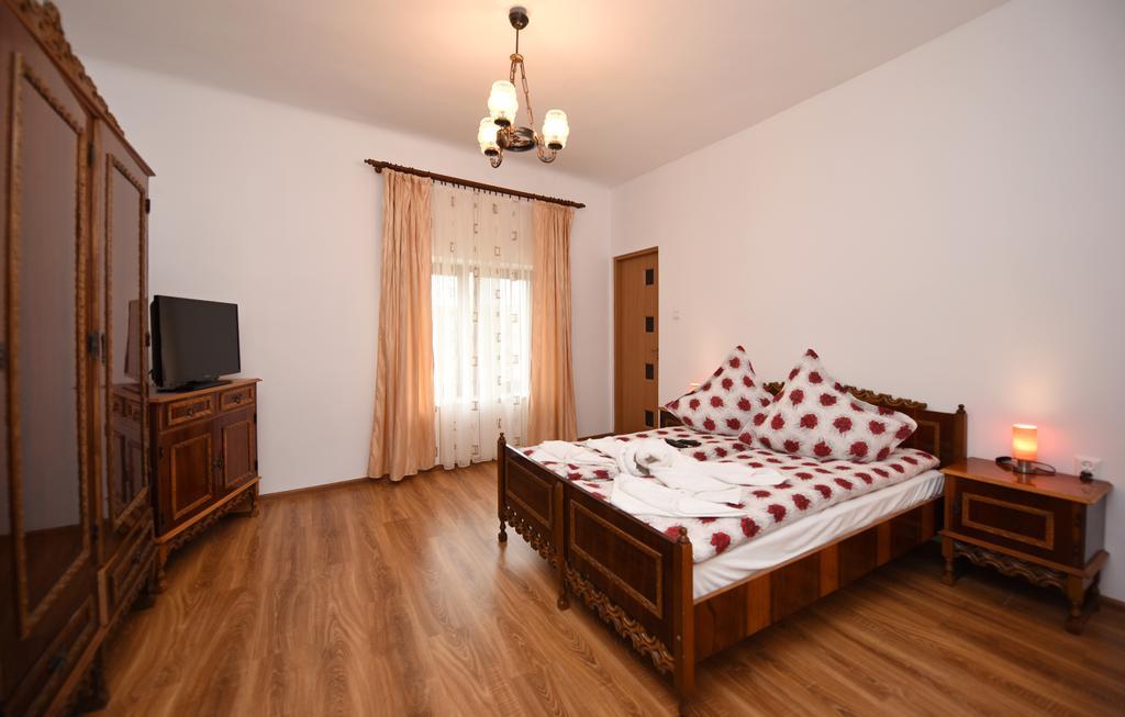 Casa Para Otel Haţeg Dış mekan fotoğraf